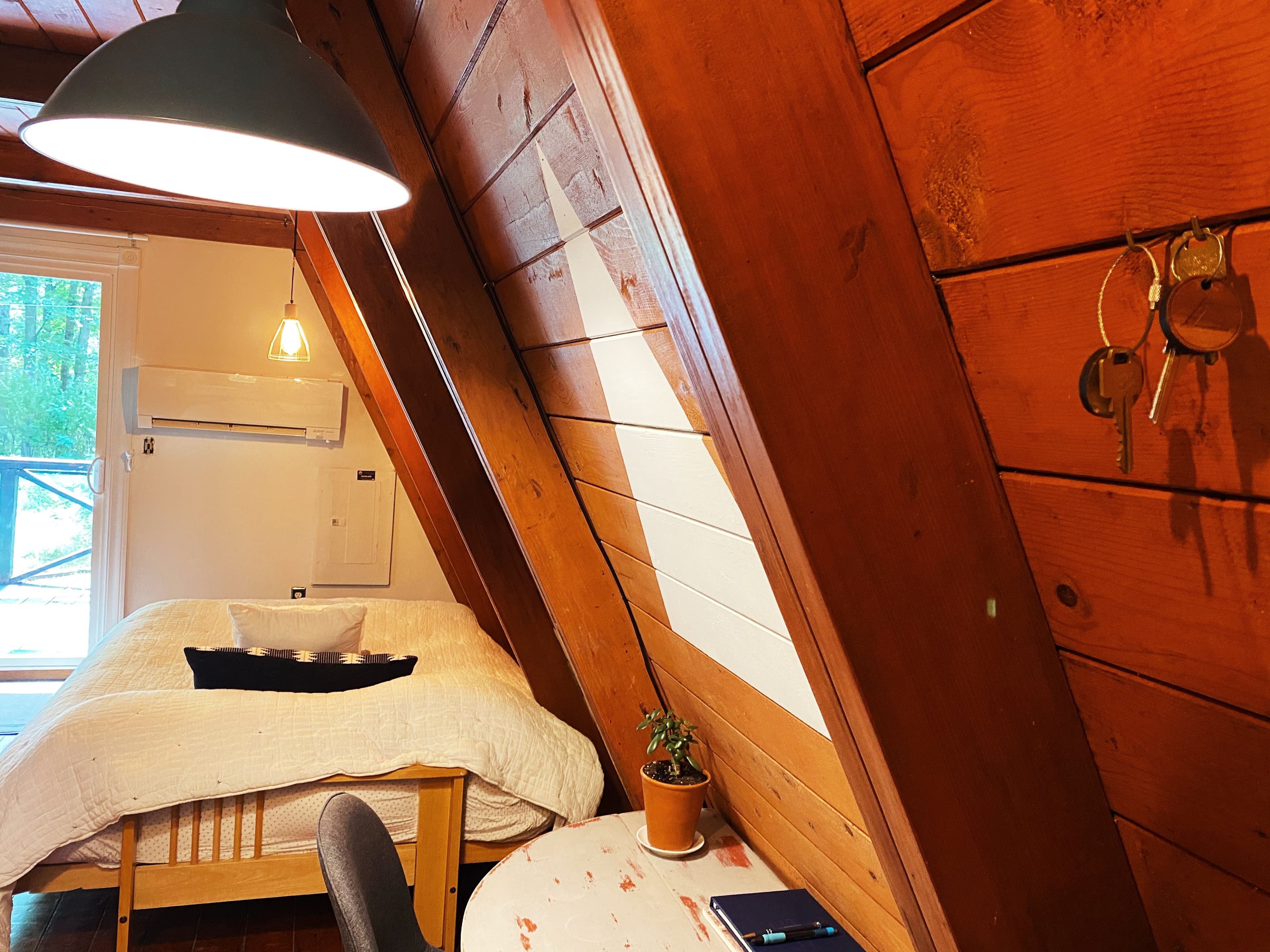 The Triangle: A-Frame Cabin for your city retreat