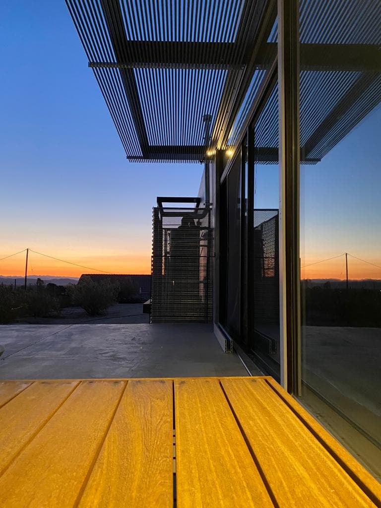 Schoolhouse, 2 bedrooms w/ indoor jacuzzi tub